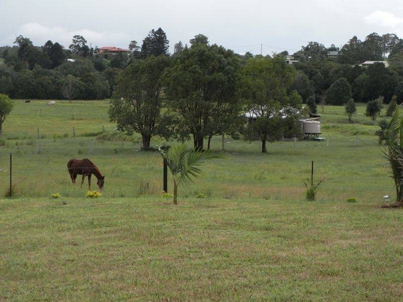 L11 Old Goomboorian Road, Veteran QLD 4570