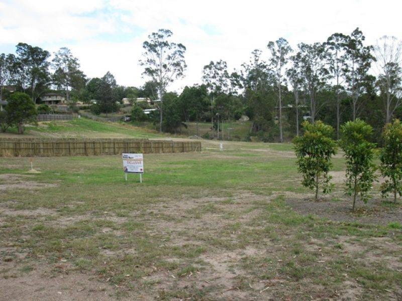 35 Watson Road, Southside QLD 4570