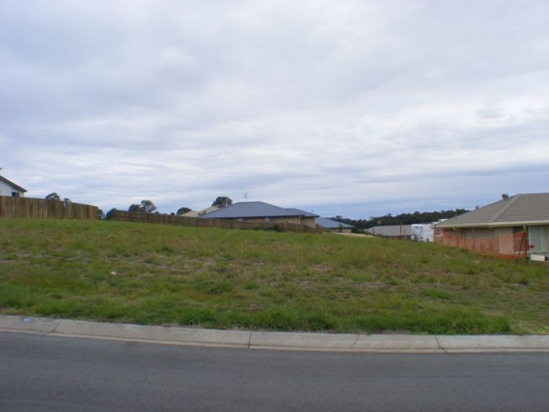 14 Principal Place, Jones Hill QLD 4570