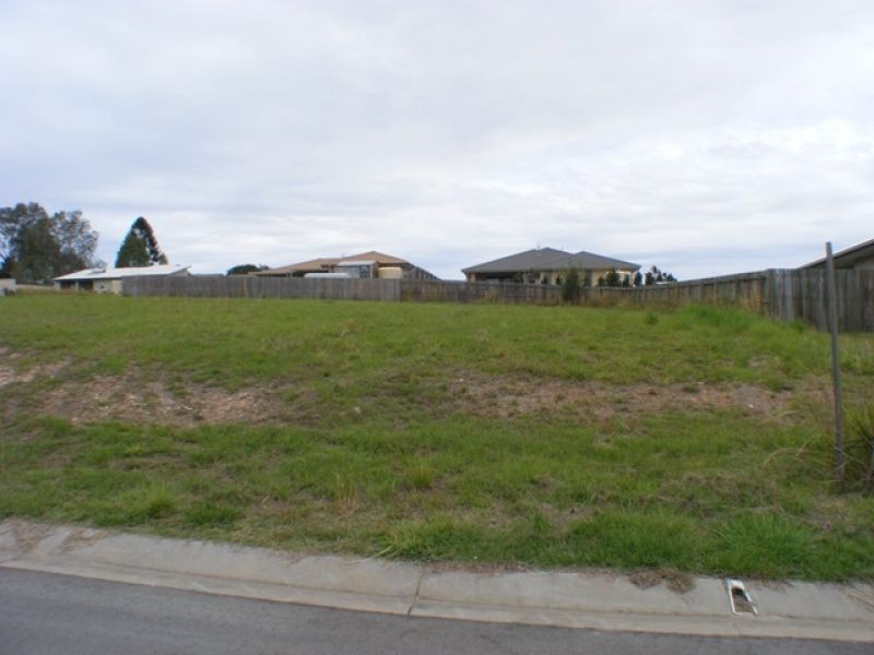 14 Principal Place, Jones Hill QLD 4570