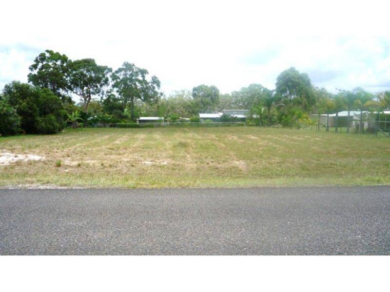 126 Bayside Road, Cooloola Cove QLD 4580