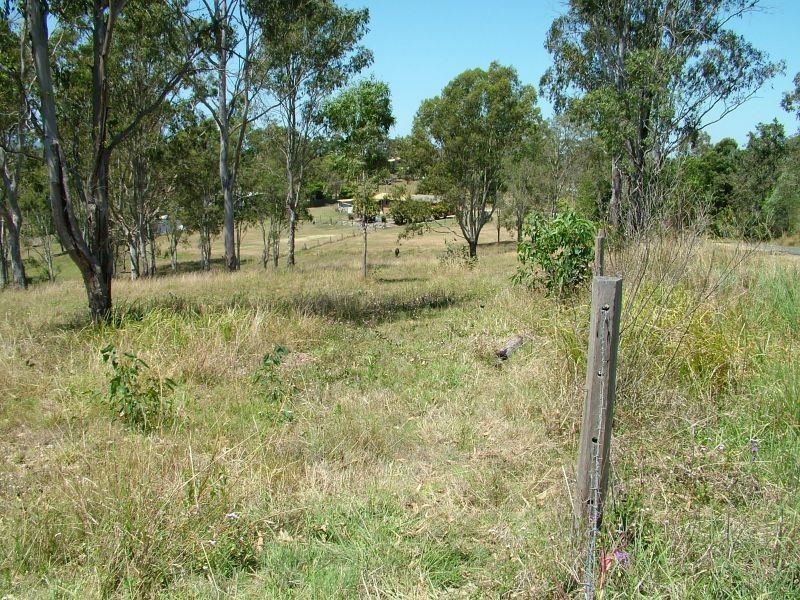 8 Sunrise Circle, The Dawn QLD 4570