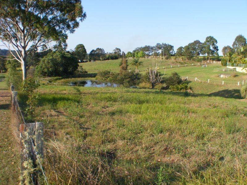 2 Preston Lane, Veteran QLD 4570