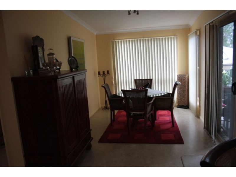 7 Suncrest Court, Southside QLD 4570