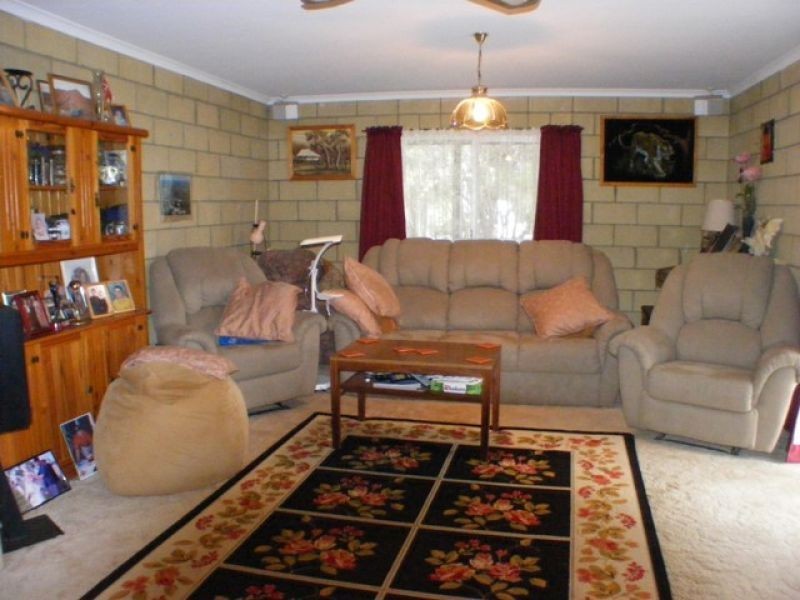 3 Daniel Drive, Pie Creek QLD 4570