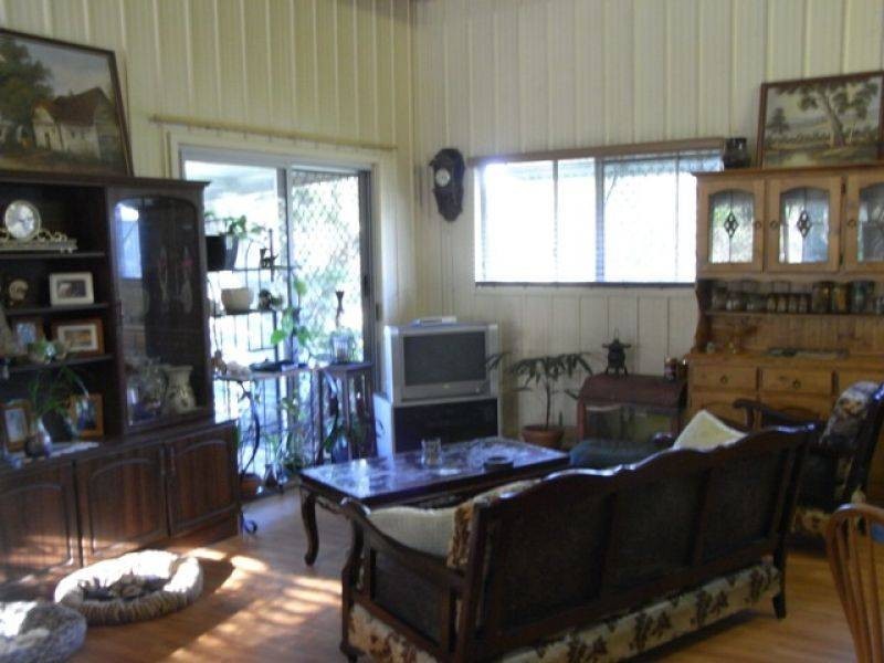 6 Arborfour Road, Glenwood QLD 4570