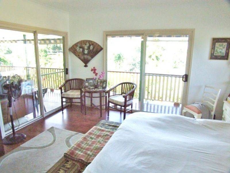 4 Farmborough Court, Southside QLD 4570