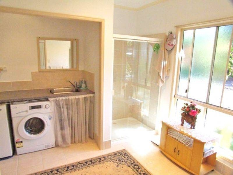 4 Farmborough Court, Southside QLD 4570