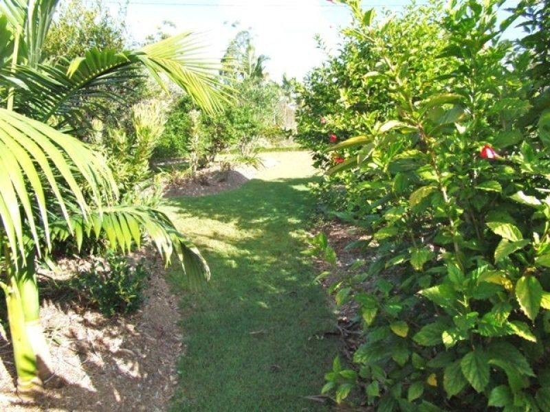 4 Farmborough Court, Southside QLD 4570