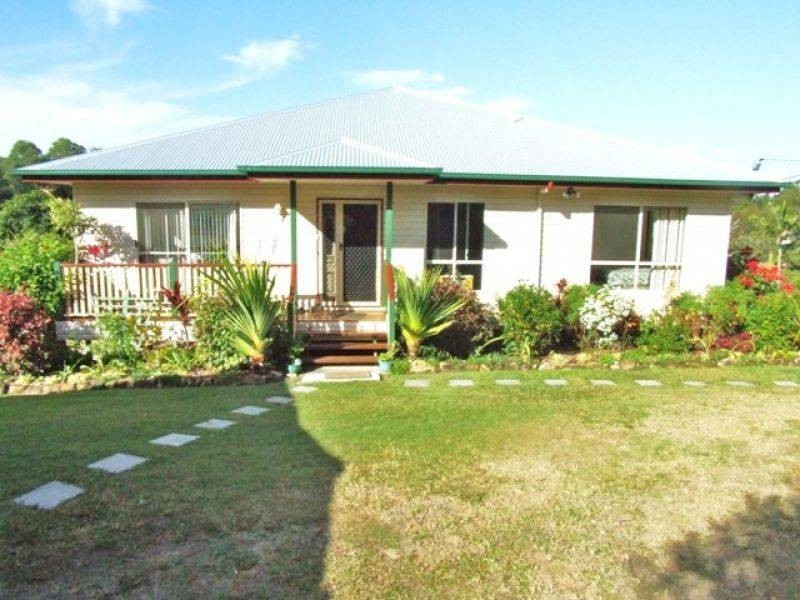 4 Farmborough Court, Southside QLD 4570