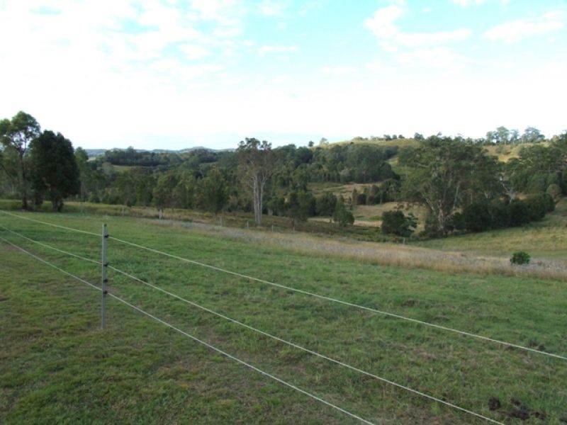 25 Plowman Road, Canina QLD 4570
