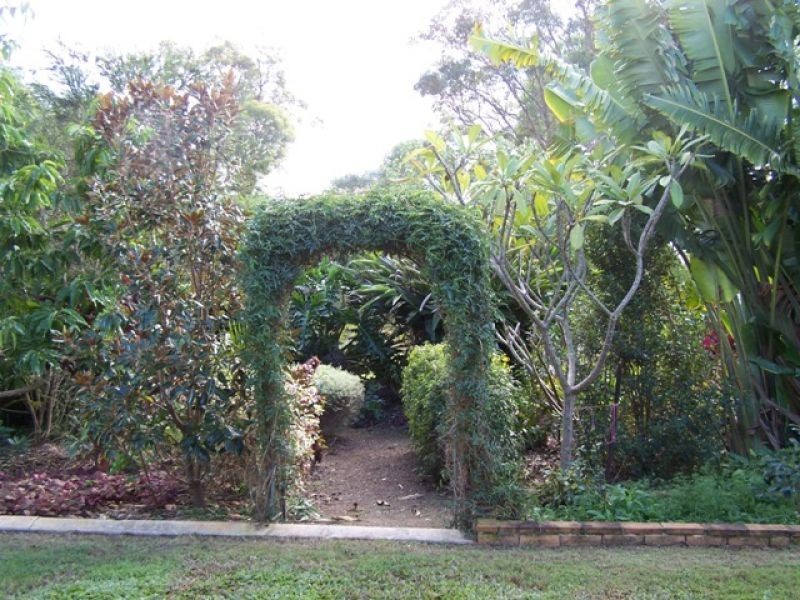 25 Plowman Road, Canina QLD 4570