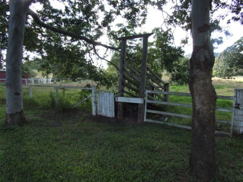 171 Allen Road, Chatsworth QLD 4570