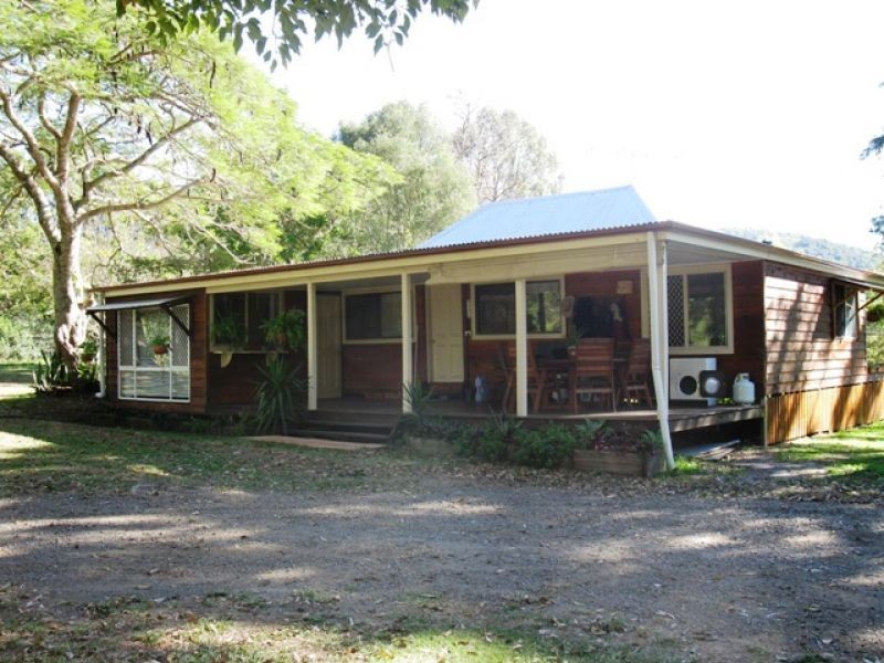 30 Mullins Creek Road, Goomboorian QLD 4570