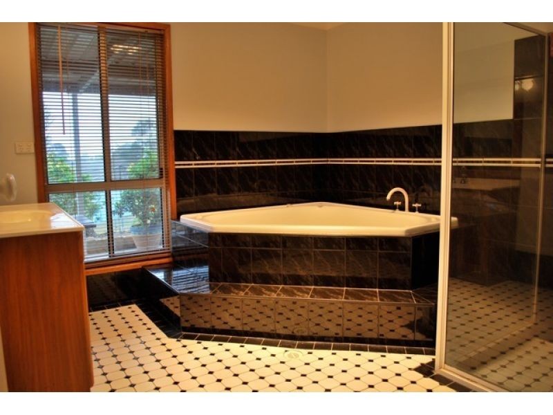 9 Hamilton Road, Gympie QLD 4570