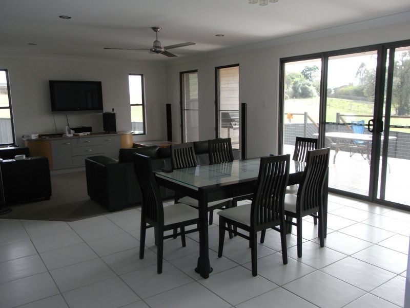 8 Premier Avenue, Gympie QLD 4570