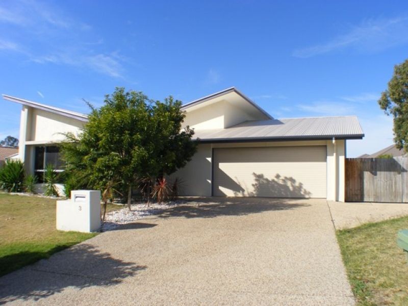 3 Hilltop Avenue, Southside QLD 4570