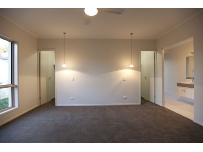 32 Directors Circuit, Jones Hill QLD 4570