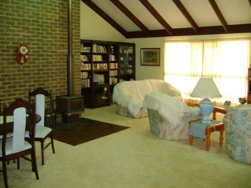 21 Yellow Gully Road, Wolvi QLD 4570