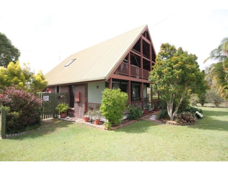 4 Drummer Street, Tin Can Bay QLD 4580