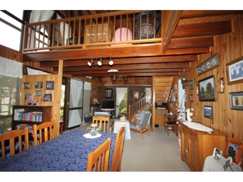 4 Drummer Street, Tin Can Bay QLD 4580