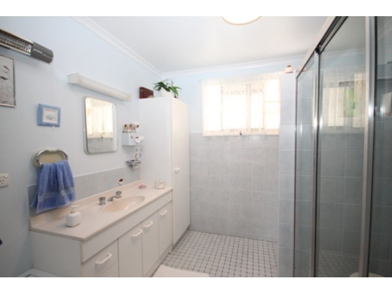 4 Drummer Street, Tin Can Bay QLD 4580
