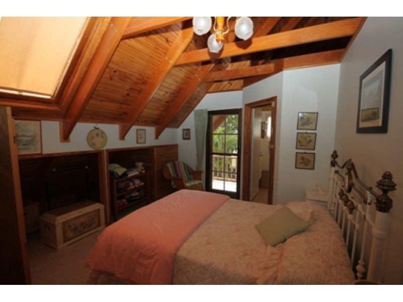 4 Drummer Street, Tin Can Bay QLD 4580