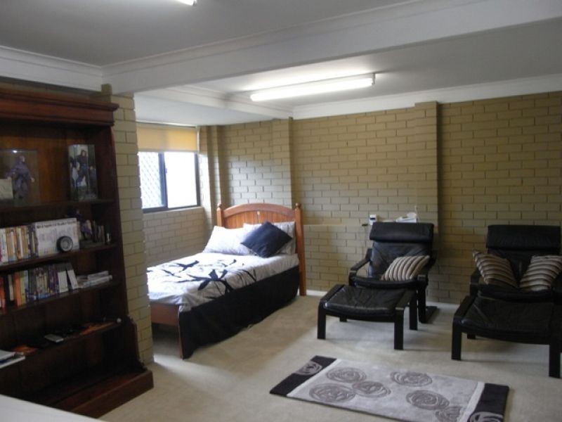 53 Watson Road, Southside QLD 4570