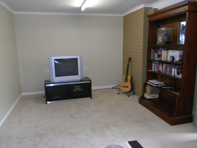 53 Watson Road, Southside QLD 4570