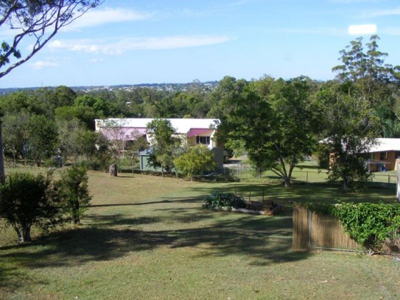 53 Watson Road, Southside QLD 4570