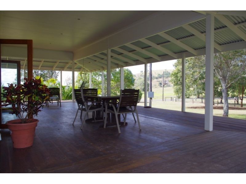 Mcintosh Creek QLD 4570