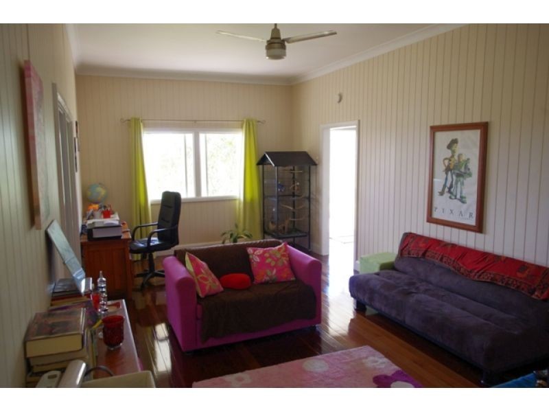 Mcintosh Creek QLD 4570