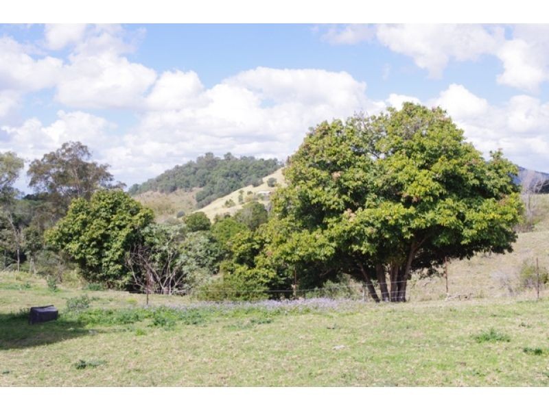 Mcintosh Creek QLD 4570