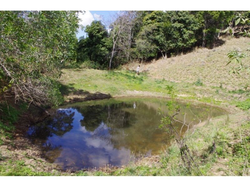 Mcintosh Creek QLD 4570