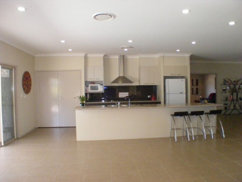 24 Bushland Drive, Southside QLD 4570