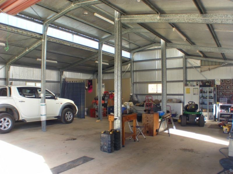 667 Tin Can Bay Road, Canina QLD 4570
