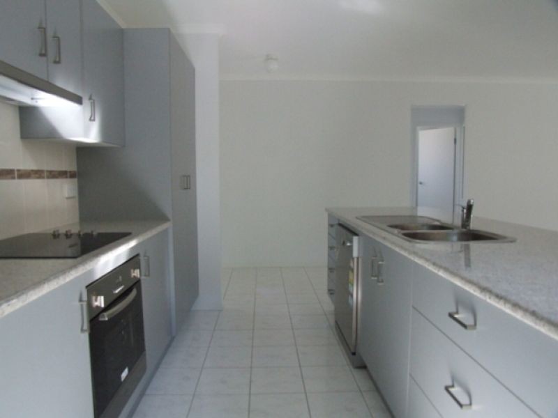 1 Florentine Court, Monkland QLD 4570