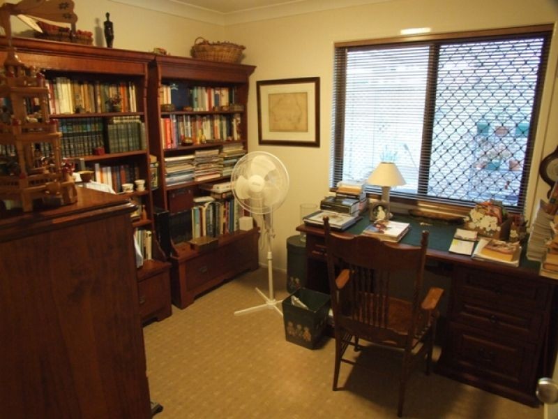 8 Annita Way, The Dawn QLD 4570