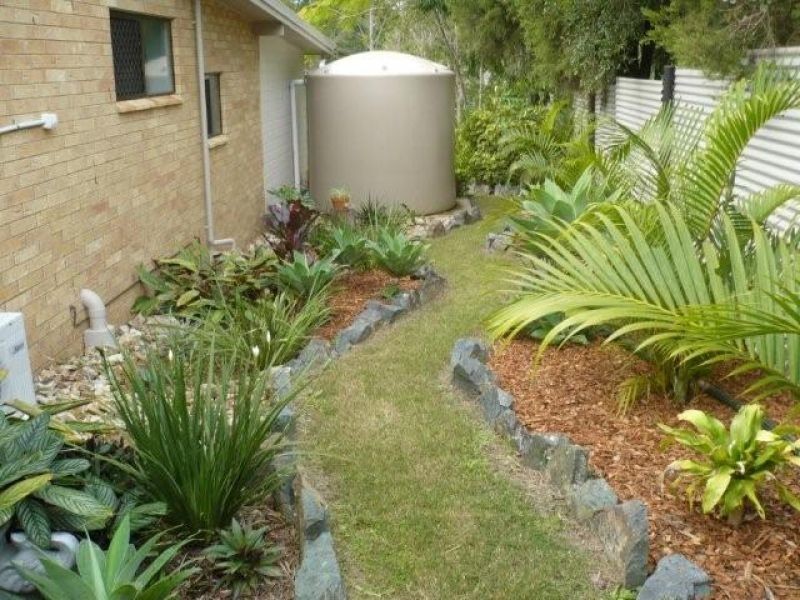 4 Emerald Drive, Southside QLD 4570