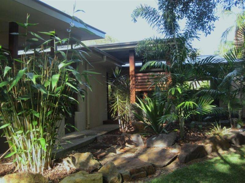 6 Haven Street, Southside QLD 4570