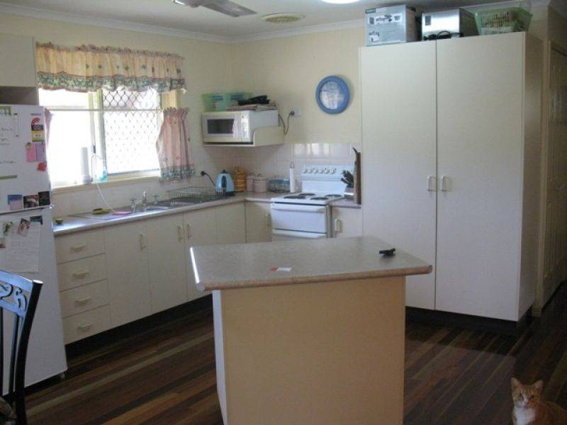Veteran QLD 4570