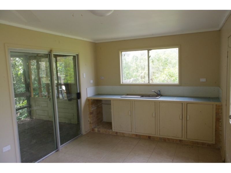 560 Rocks Road, Pie Creek QLD 4570