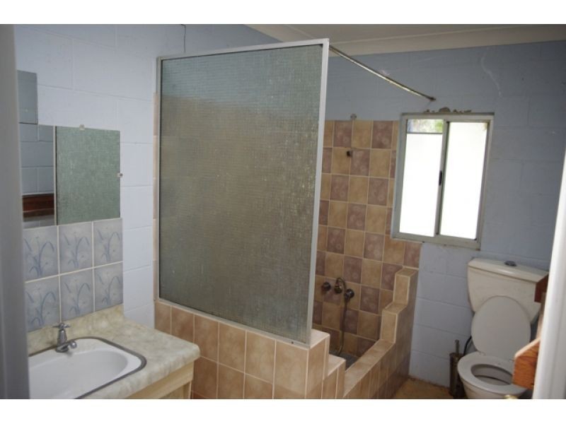 560 Rocks Road, Pie Creek QLD 4570