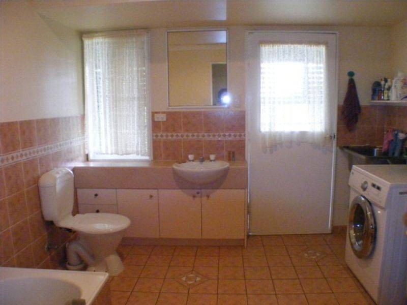 5 Katies Lane, Greens Creek QLD 4570