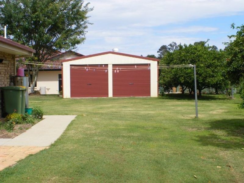 2 Ruby Court, Southside QLD 4570
