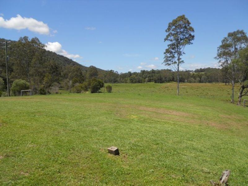 200 Sunshine Road, Wolvi QLD 4570