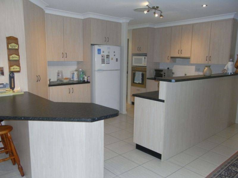 1 Greens Court, Southside QLD 4570