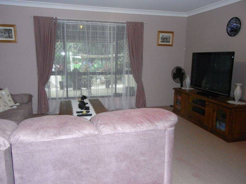 9 Castlereagh Court, Southside QLD 4570