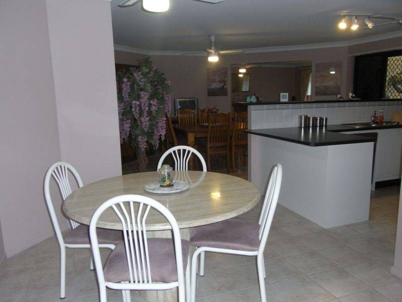 9 Castlereagh Court, Southside QLD 4570