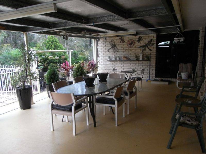 9 Castlereagh Court, Southside QLD 4570